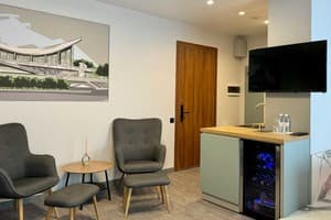 Апарт-отель Be The One Hotel. Люкс двухместный с джакузи и террасой 2